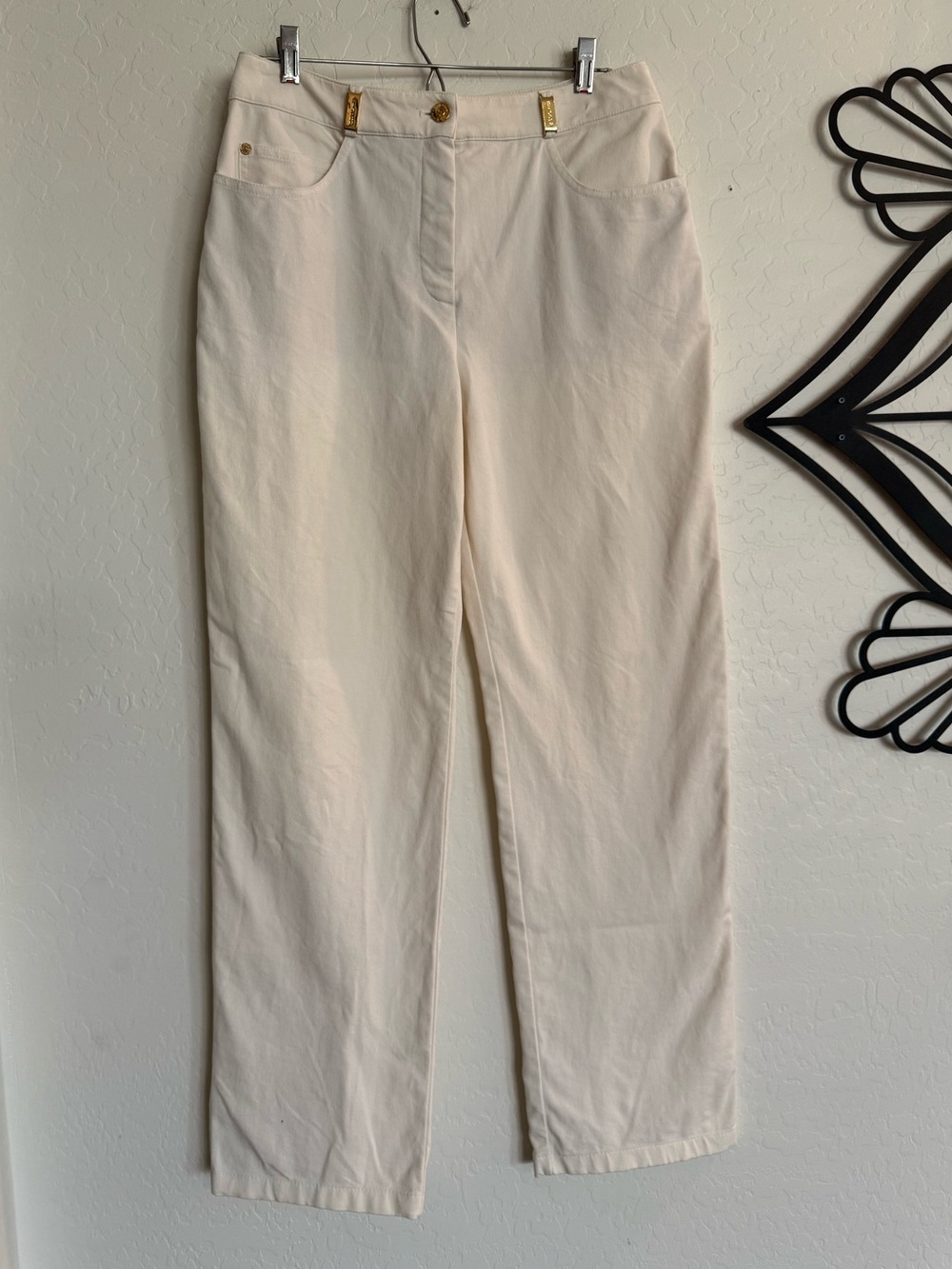 ST JOHN SPORT Marie Gray Cream Stretch Denim Jeans Gold Hardware High Rise 8